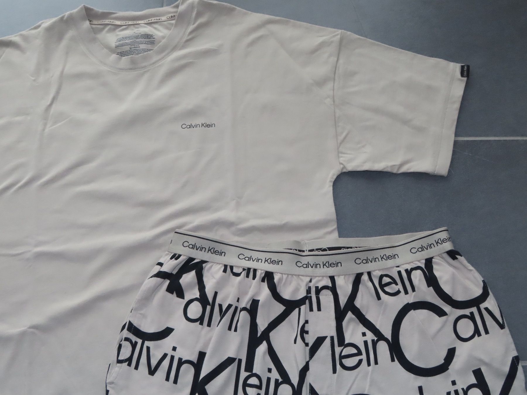 Calvin Klein Pyjamas: CALVIN KLEIN Pyjama Gr.M +++top Zustand+++ – Gebraucht aus Wallenried von Asyano 6