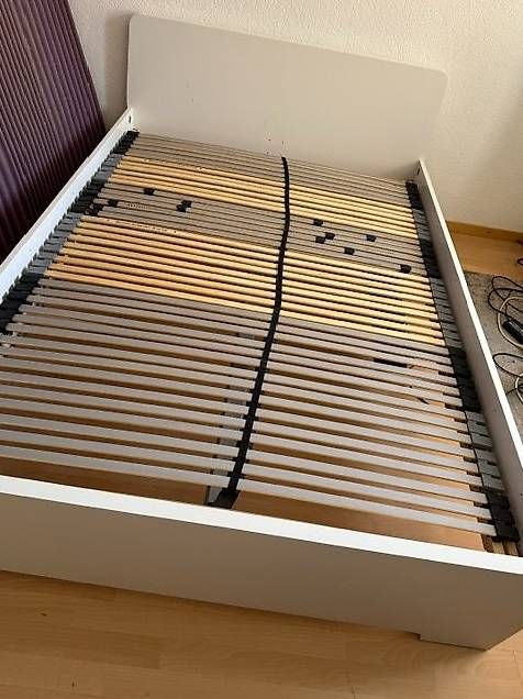 Letti: Lit sommier électrique avec télécommande 140/200 – Usato da neuchatel venduto da murcao