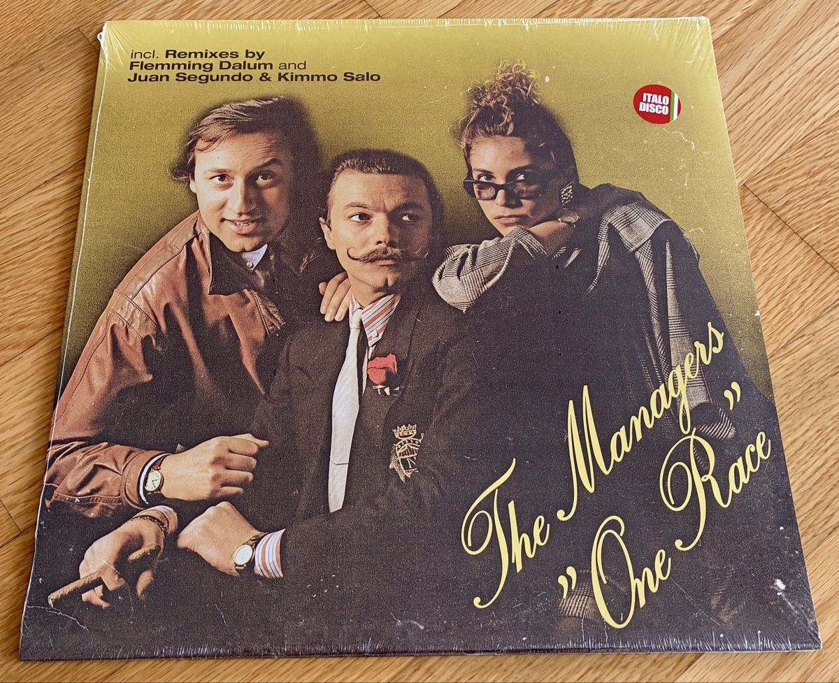 Dischi in vinile: THE MANAGERS / ON RACE - ITALO DISCO – Nuovo e nell'imballaggio originale da Sarnen venduto da m-basic