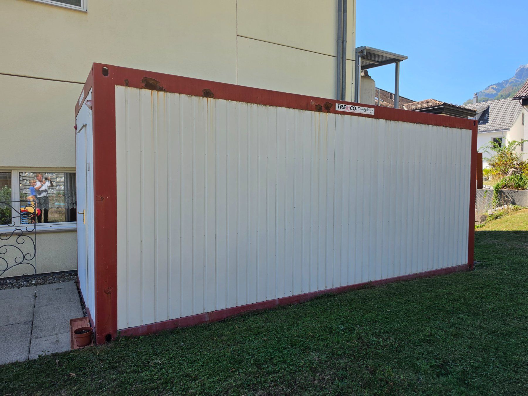 Contenitori edile: Tremco Container mit Elektroanschluss – Usato da Walenstadt venduto da Marco_8880 3