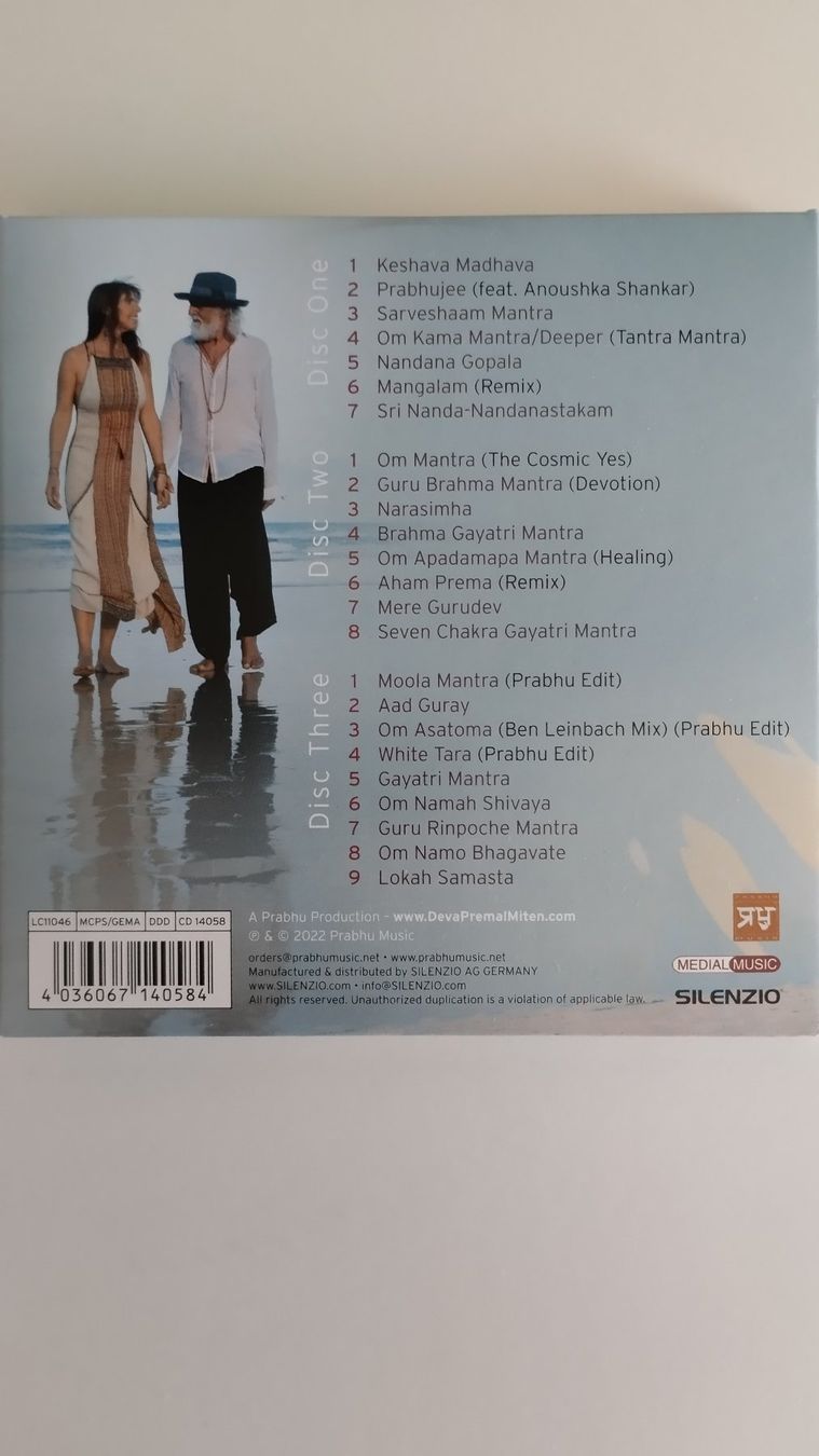 CDs: DEVA PREMAL 3CD - THE ESSENTIAL COLLECTION 1998-2020 – D'occasion à Basel par Bal-Sagoth 1