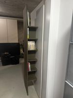 Bücherregal