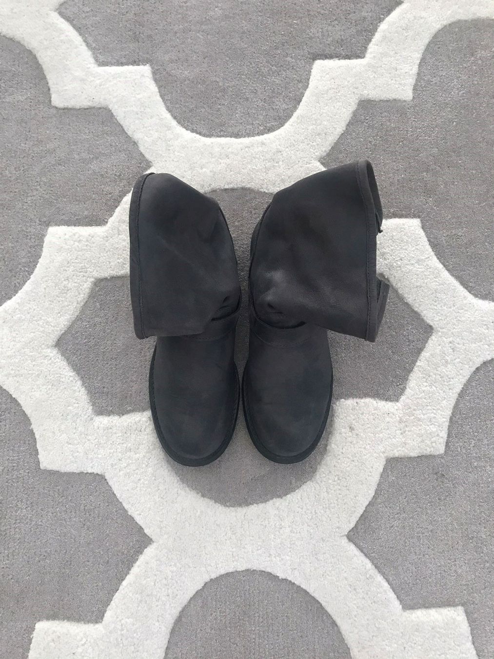 Chaussures femmes: Lederschuhe - grau 37 – D'occasion à Winkel par Glamour4You