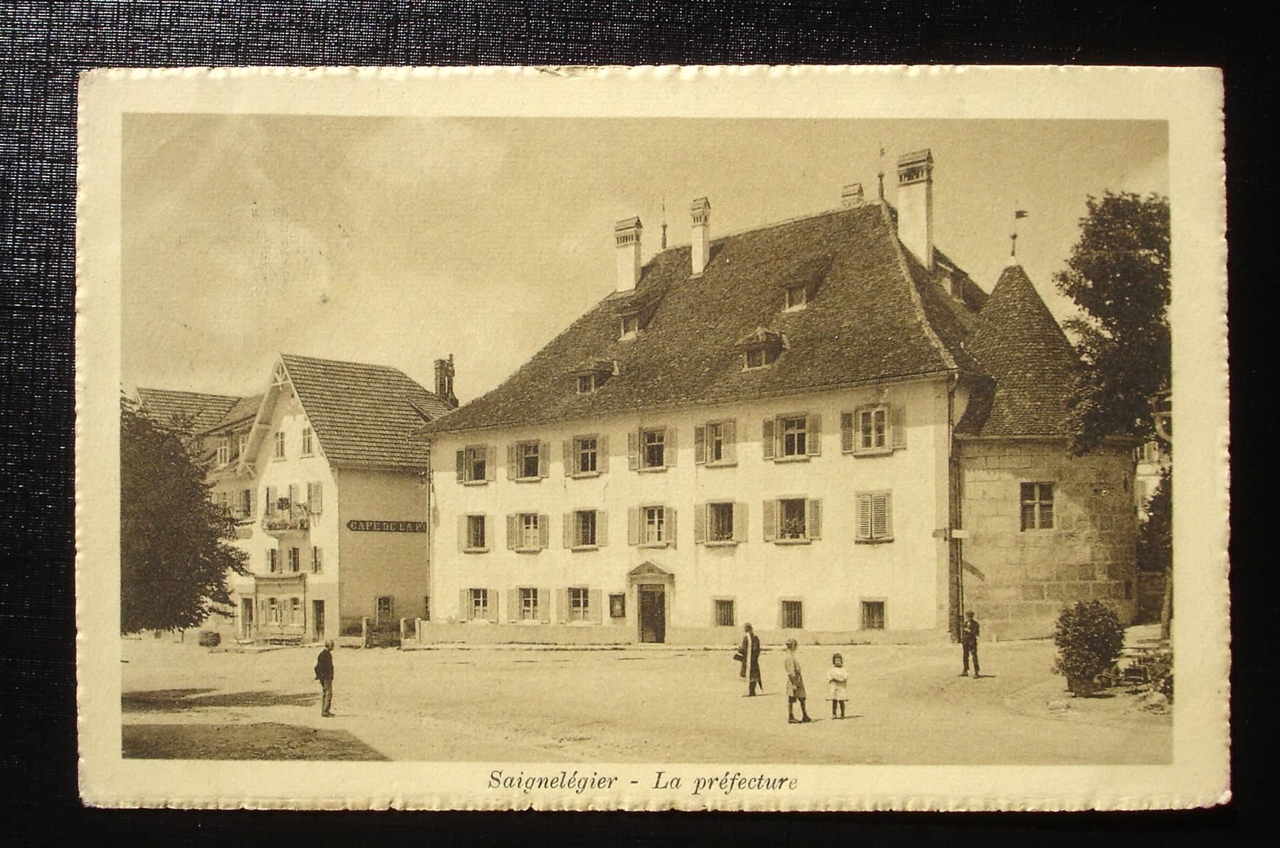 Cartoline postali: SAIGNELEGIER La préfecture animée – Usato da Jona venduto da philajona