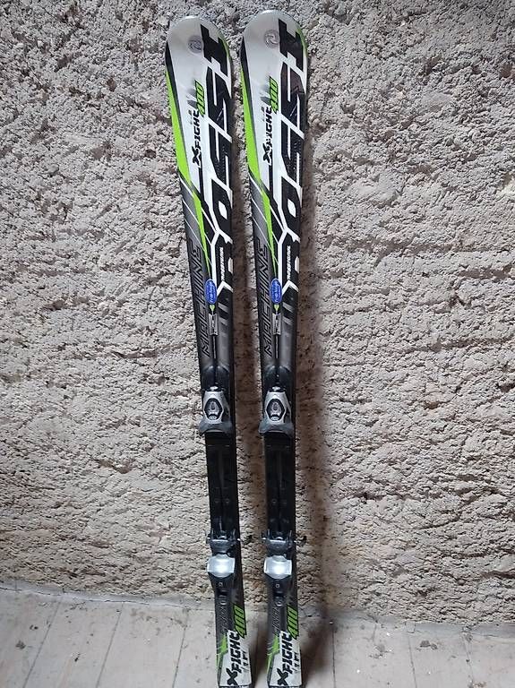 Skis: Rossignol rallye – D'occasion à Provence par egl_w6zl
