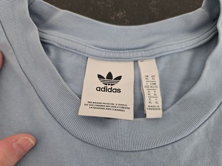 Adidas T-Shirt blau Grösse XL ZUSTAND WIE NEU TOPP ZUSTAND