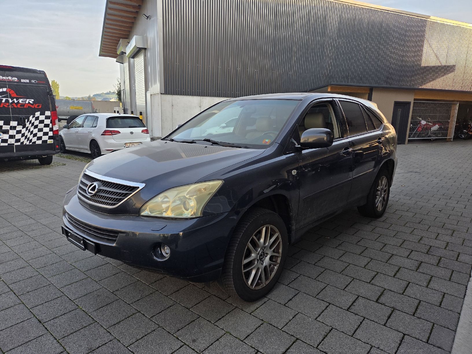 Lexus Autos: Lexus RX400h  – Defekt aus Buttisholz von jrperformance