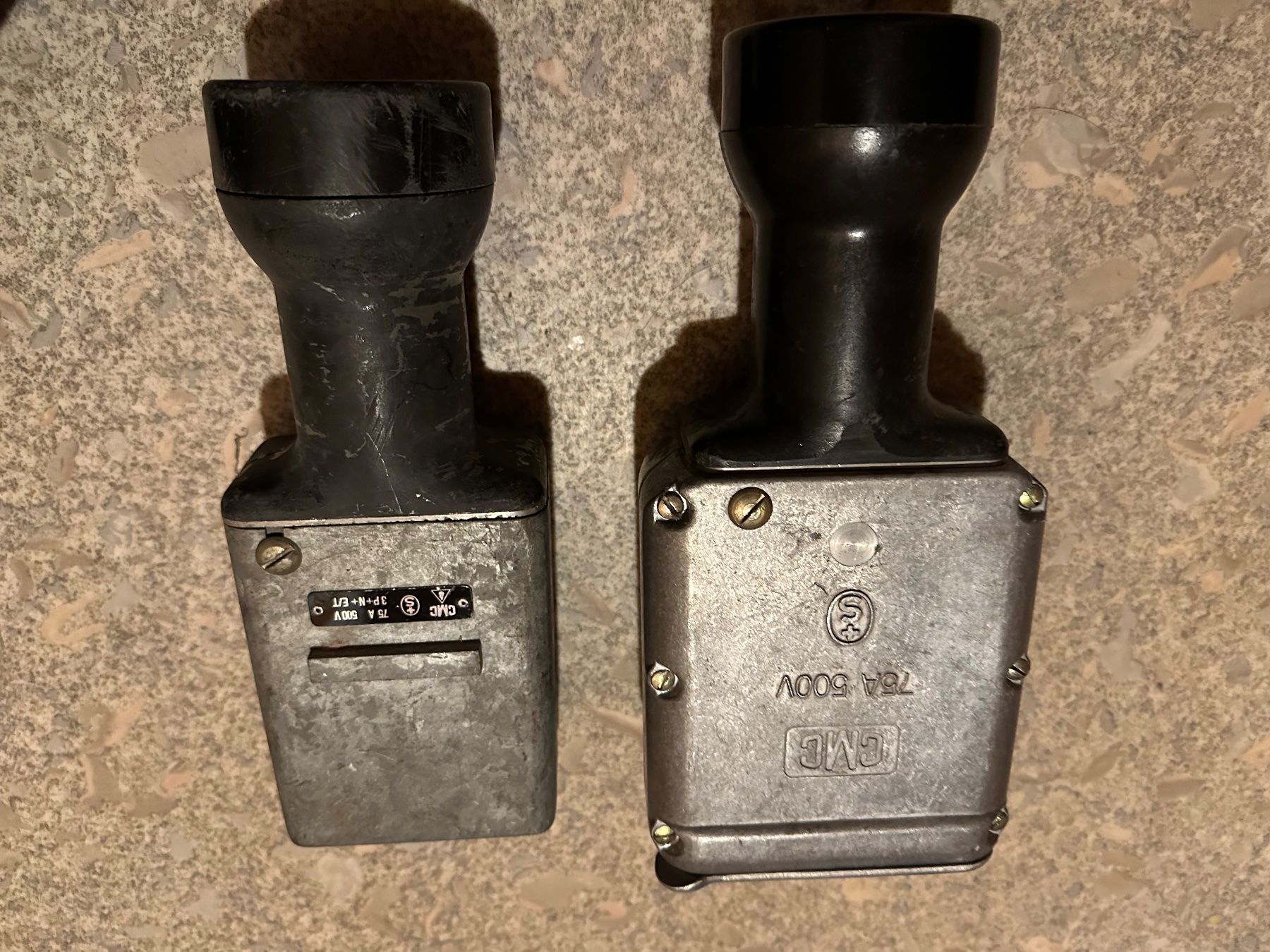 Spine: Stecker und Kupplung J 75 /5Polig – Usato da Huttwil venduto da Bolpa