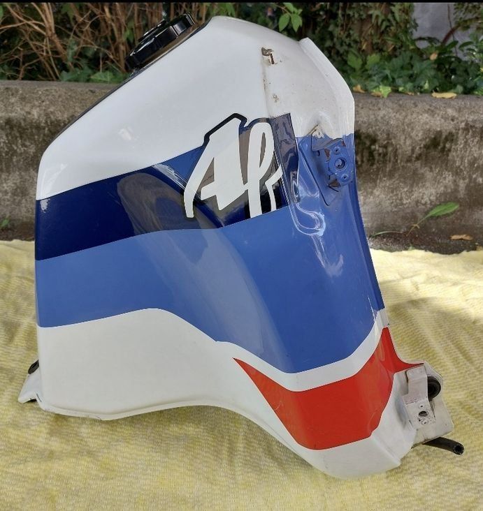 HONDA AFRICA TWIN XRV 650 TANK RD03 (Gebraucht) in Zürich für CHF 250 ...