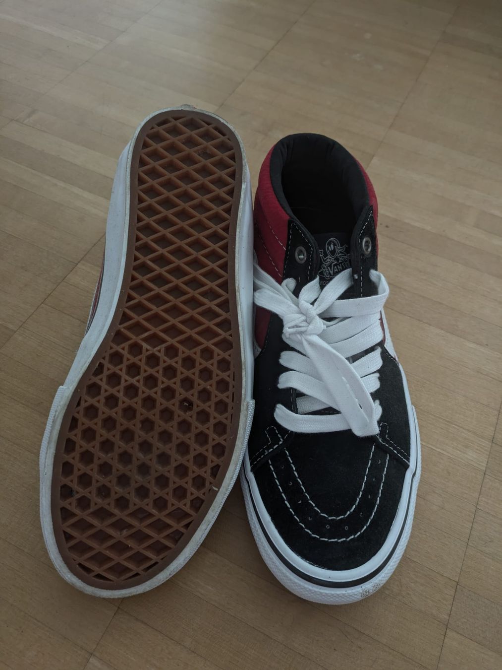 Vans Chaussures hommes: Vans Sk8 Mid Pro Schuhe NEUGrösse US 6.5 oder 38.5  – Neuf avec emballage d'origine à Zürich par Gatsby1 2