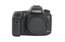 Canon EOS 7D Mark II Body mit viel Zubehör