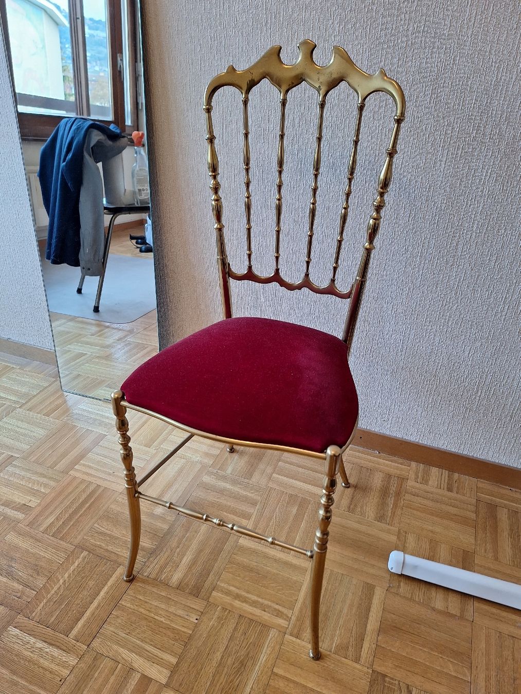 Sedie: chaise modèle Chiavari  – Usato da La Tour-de-Peilz venduto da clo_cw6s 1