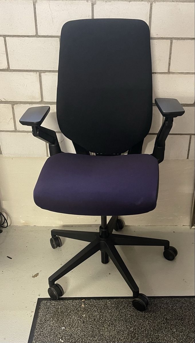 Steelcase Chaises: Steelcase  – D'occasion à Mönchaltorf par tex-52