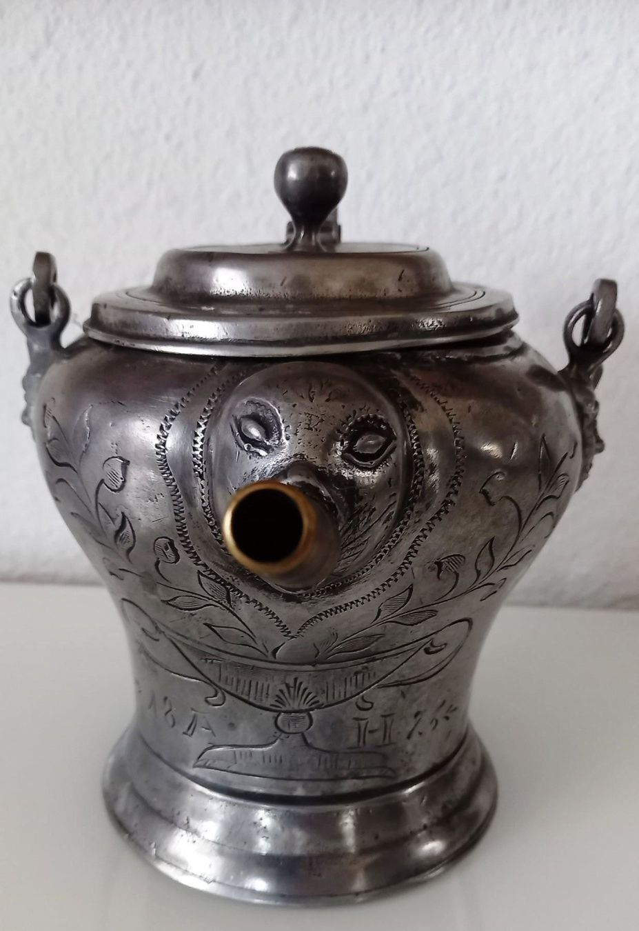 Karaffen: Sehr alte Kanne mit div.Punzen  1825 – Gebraucht aus Wallisellen von chanel007
