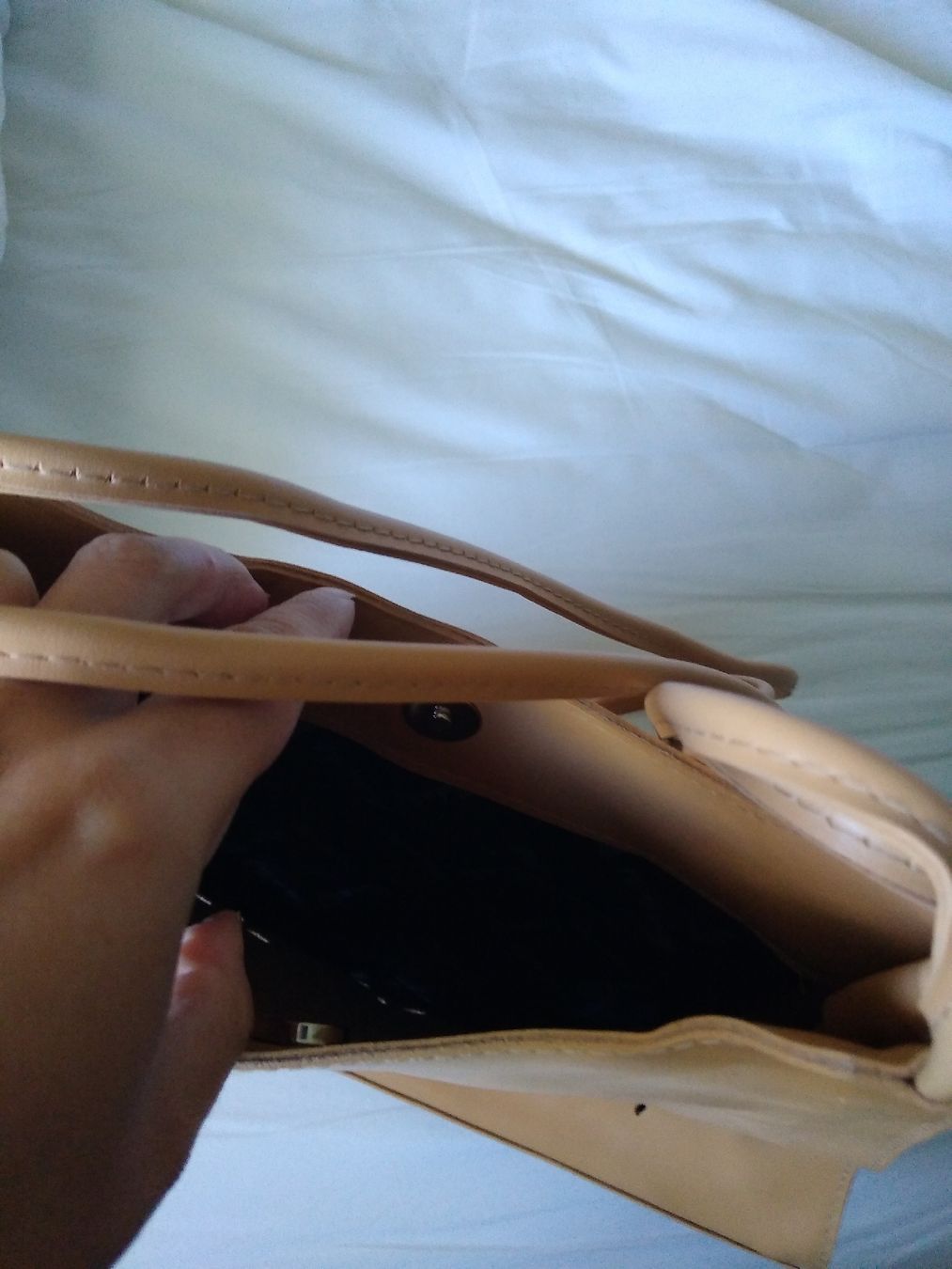 Taschen für Damen: Light brown Bag With Cutouts – Gebraucht aus Dübendorf von rol_fm6d 1