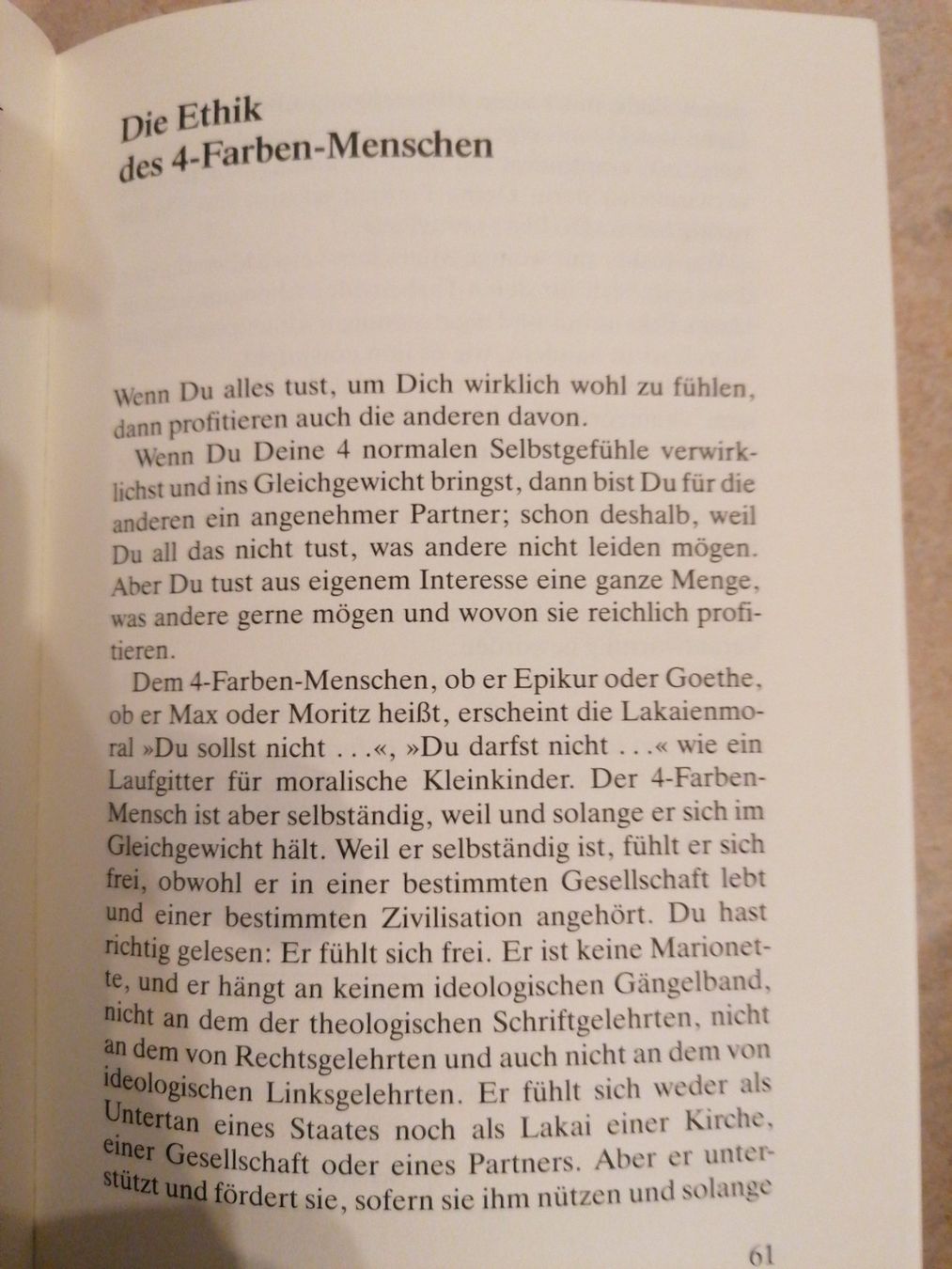 Libri: Der 4- Farben-Mensch / Max Lüscher – Usato da Klingnau venduto da vollmond36 8