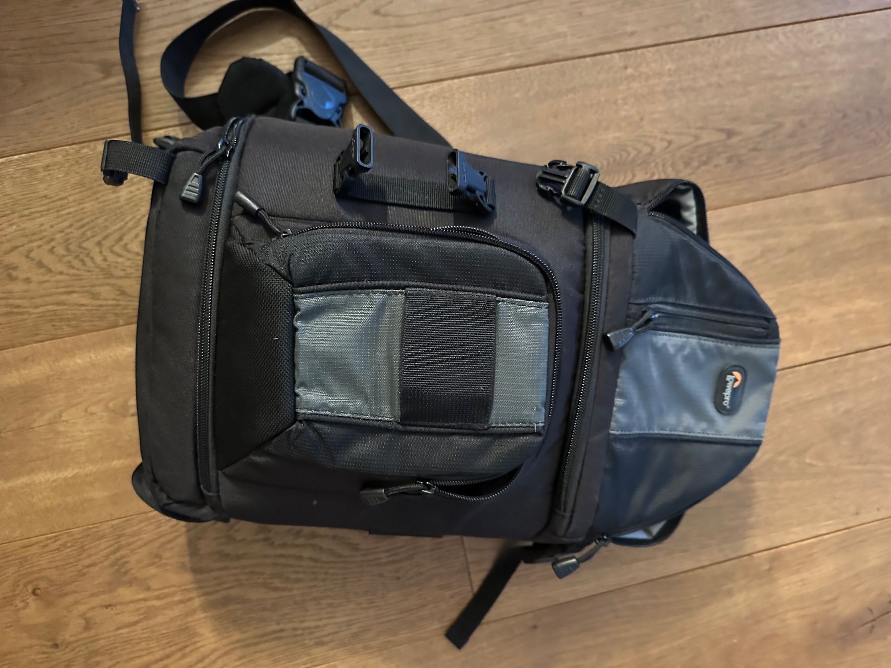 Lowepro Zaini: Lowepro Fotorucksack – Usato da Mauren venduto da SB1606 9