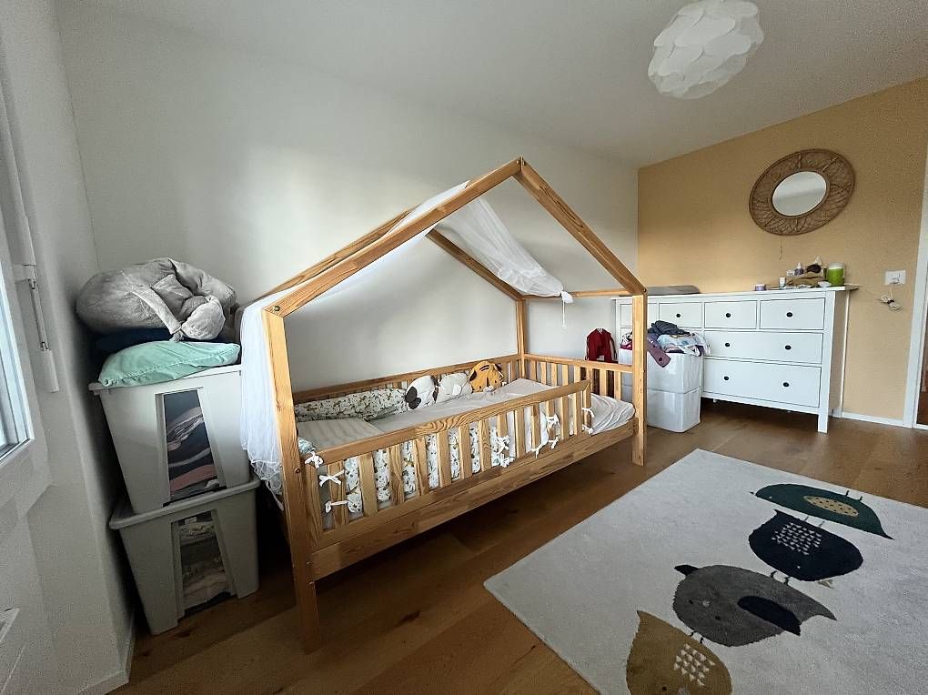 Letti: Kinder-Hausbett inkl. Matraze – Usato da Langenthal venduto da psa_9tlt 2