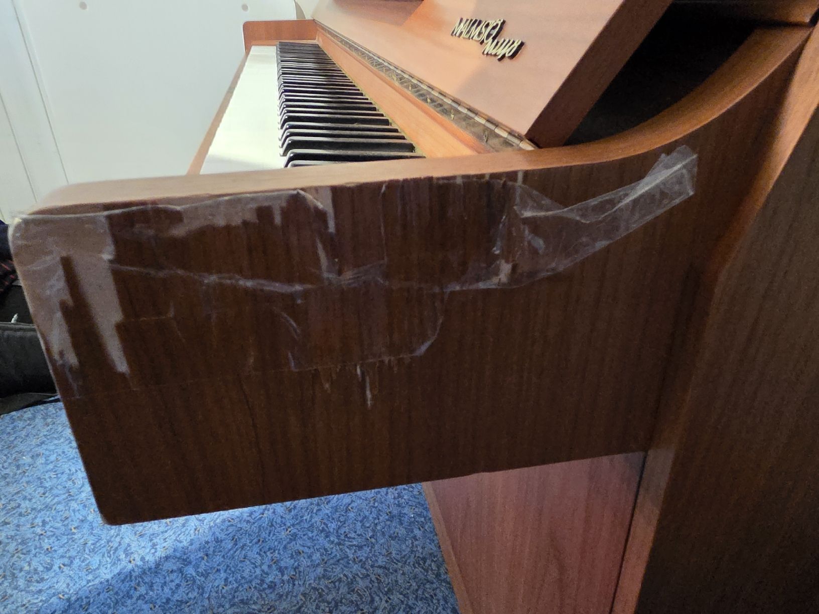 Strumenti musicali: Klavier Malmsjö – Difettoso da Hünenberg See venduto da Noops 2