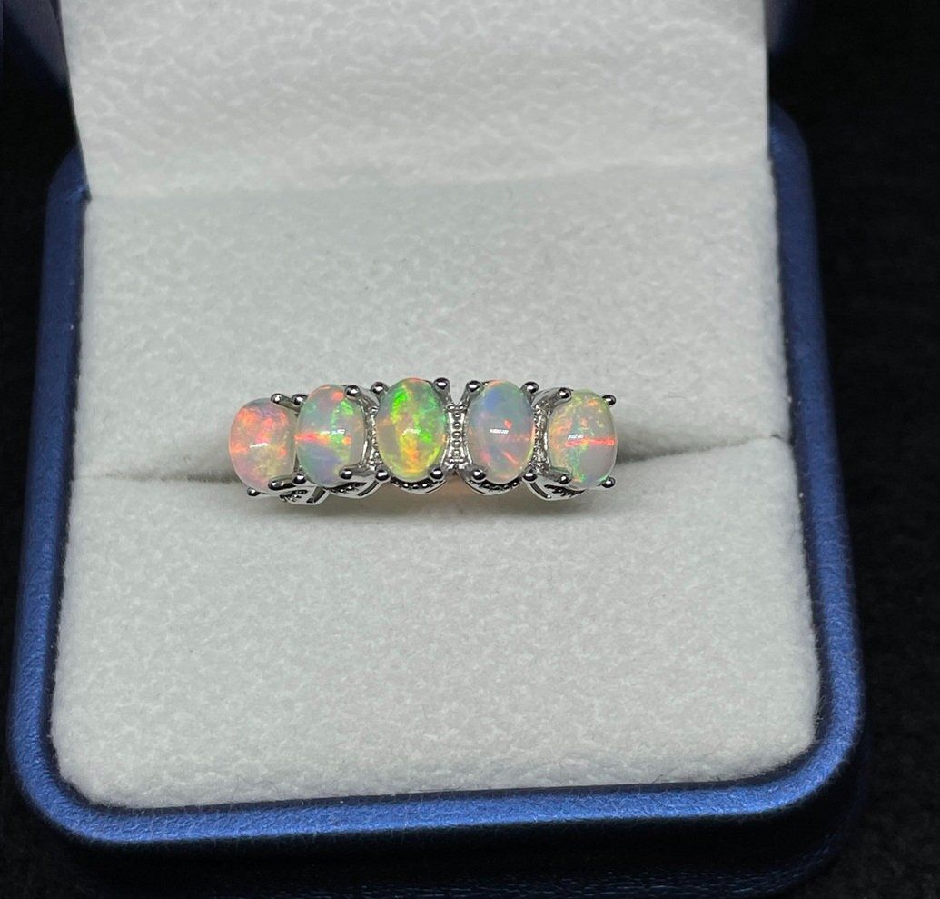 Anelli: Australischer Opal Ring, Silber Gr. 59, verstellbar – Nuovo (secondo la descrizione) da Thun venduto da Creative-Art-Tess 1