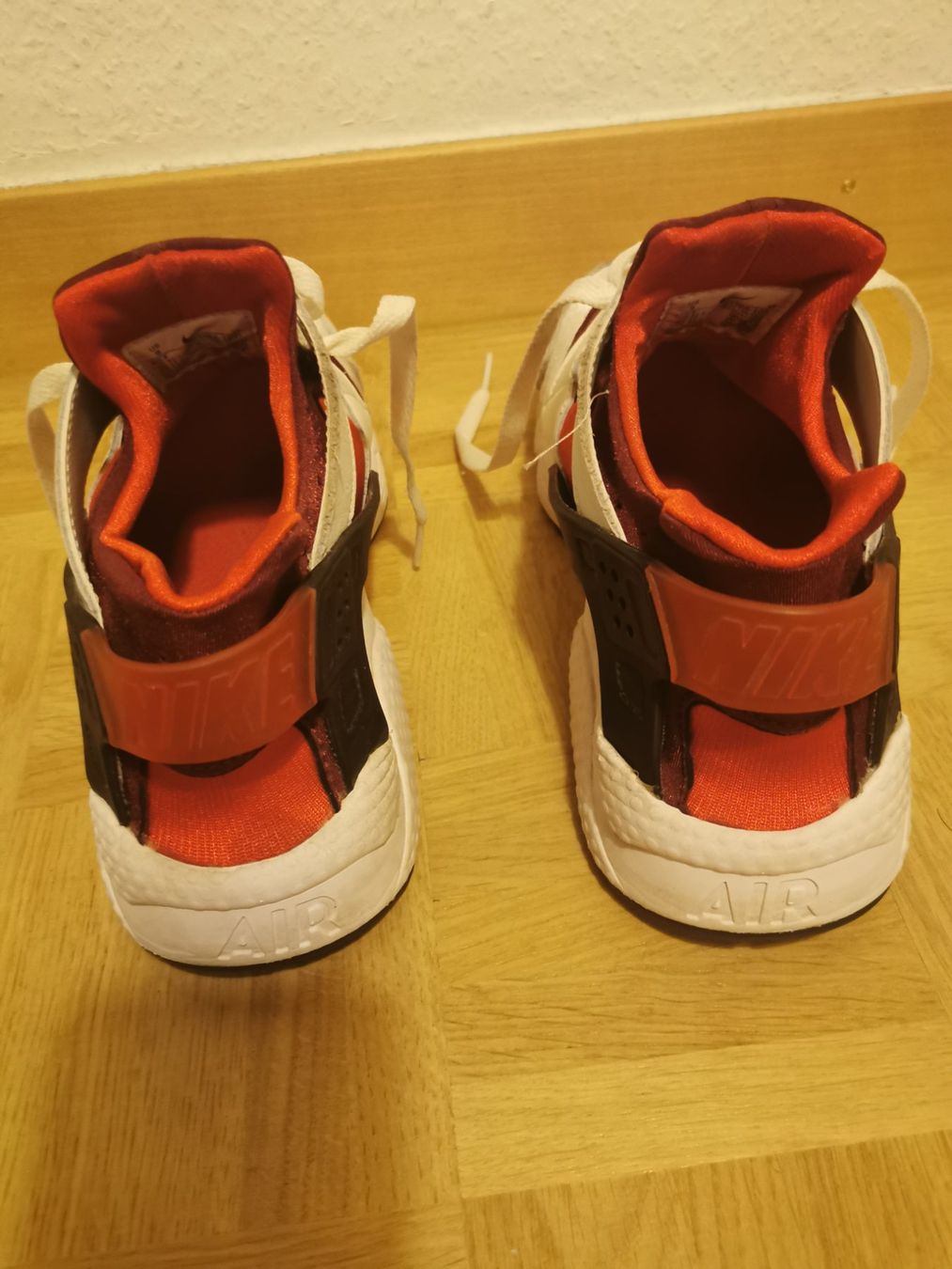Nike Scarpe da uomo: Nike HUARACHE – Usato da Genève venduto da rescateCH 1