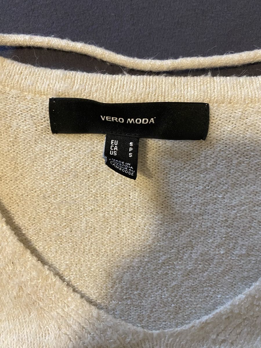 Pullover & Sweatshirts: Vero Moda Pullover, Gr. S – Gebraucht aus Eiken von kona_a 1