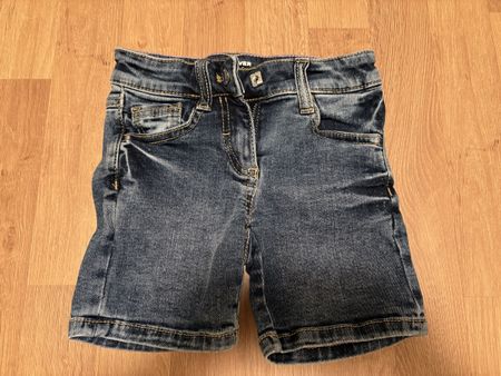 s.Oliver Shorts 110