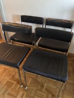 4 Stühle schwarz Metall Gestell