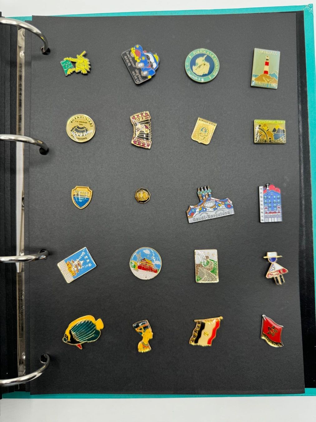 Albums: Pin Collection – D'occasion à Sachseln par BONATI01 5