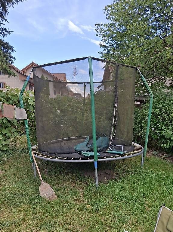 Trampolines: Trampolin von Gonser 3.7m – D'occasion à Grünenmatt par LS91 1