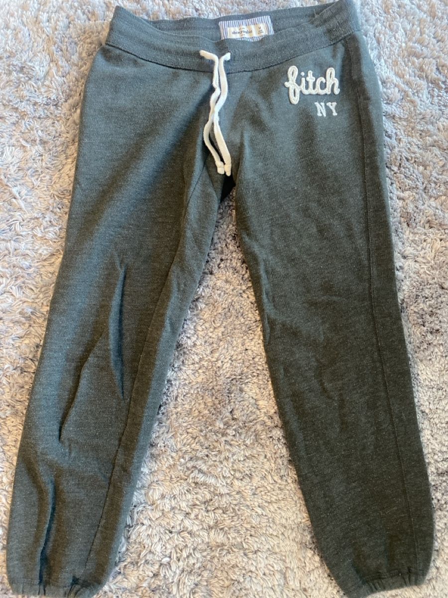 Abercrombie Pantaloni: Pantalone felpato Abercrombie – Nuovo (secondo la descrizione) da Zürich venduto da lcl_r88r