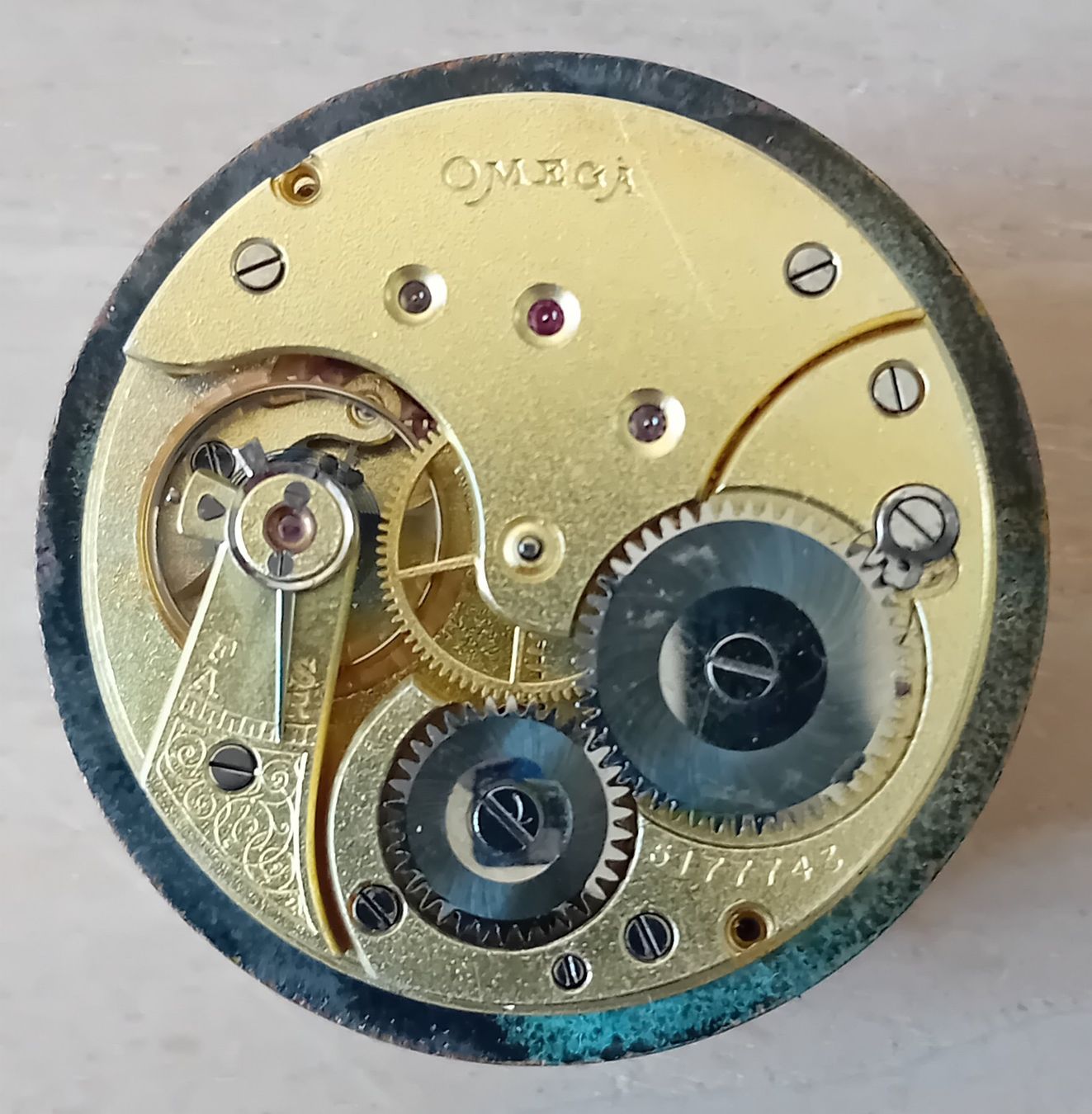 Omega Uhren: Early 1900s OMEGA Pocket Watch movement. – Defekt aus Bern von This_that_other_all 9
