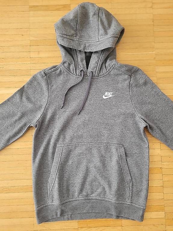 Nike Pullover & Sweatshirts: Nike Pulli anthrazit Gr. XS – Gebraucht aus Wettingen von okatiki 4