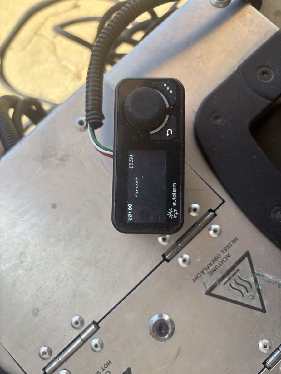 Radiateurs: Portable Standheizung – D'occasion à Sisseln AG par Speedskate78 2