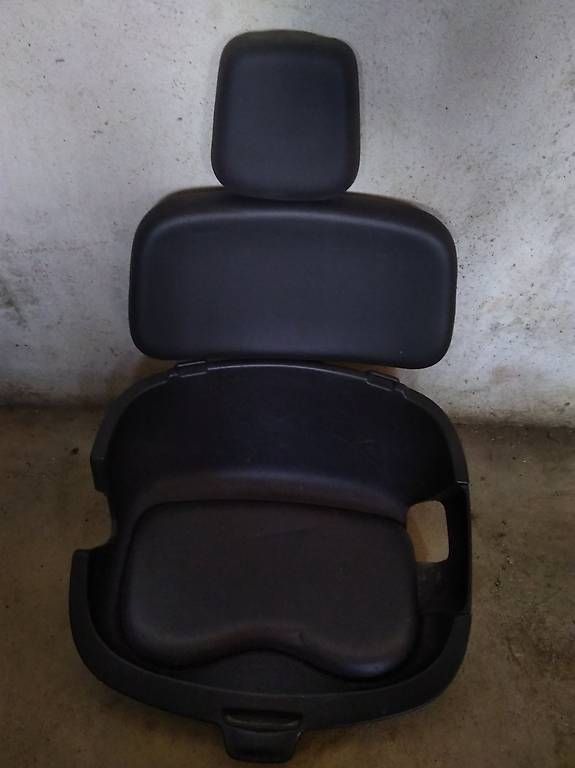 Renault Tutti pezzi di ricambio auto: Pièces Renault Twizy – Usato da Les Charbonnières venduto da alphatec88 1