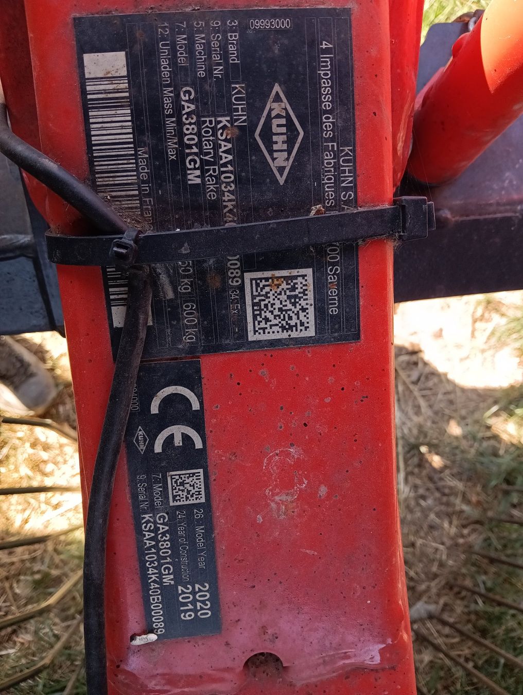 Kuhn Raccolta foraggio grezzo: Kuhn Kreiselschwader – Difettoso da Kloten venduto da Befe12 3