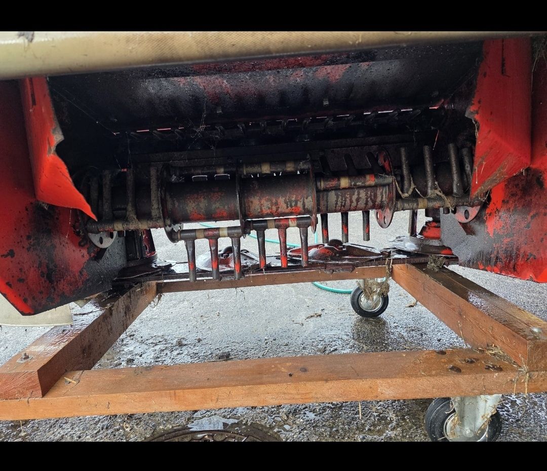 Tutte le macchine: Kuhn Mähwerk mit Knicker – Usato da Kaltbrunn venduto da Amadisli1 7