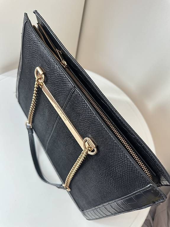 Borse da donna: Die Tasche ist wie neu – Usato da Binningen venduto da rit_7nbr 4
