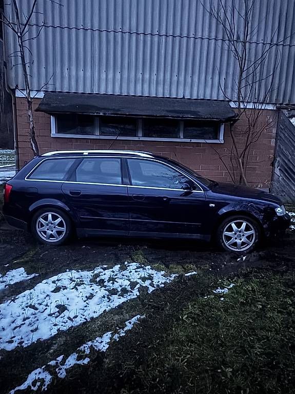 Automobili: Audi A4 V6 3.0 – Usato da Lauerz venduto da Joeschel 1