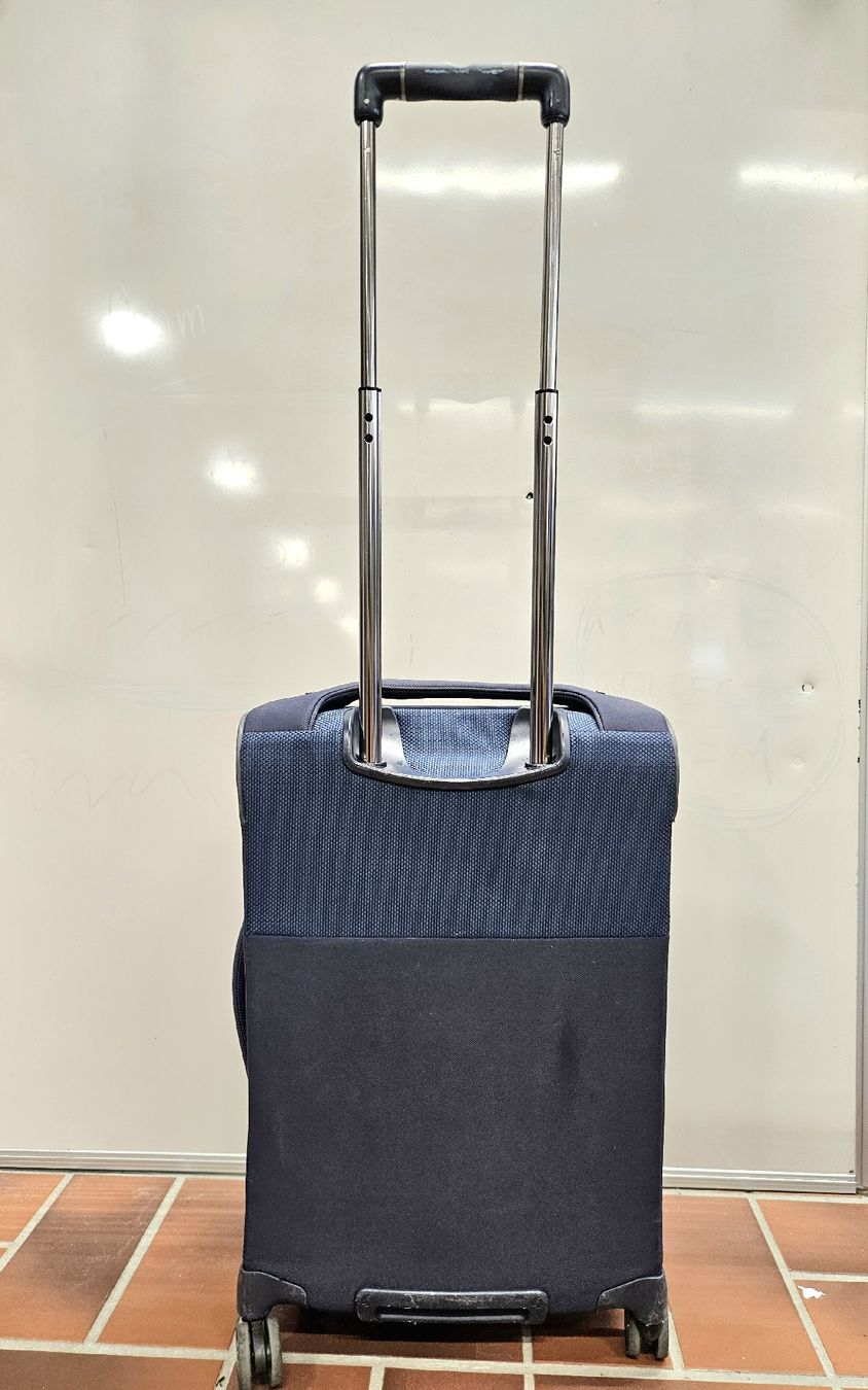 Samsonite Valigie: Samsonite B-Lite Icon Spinner 63/23 55-62L trolley bag – Usato da Genève venduto da zeroday 2