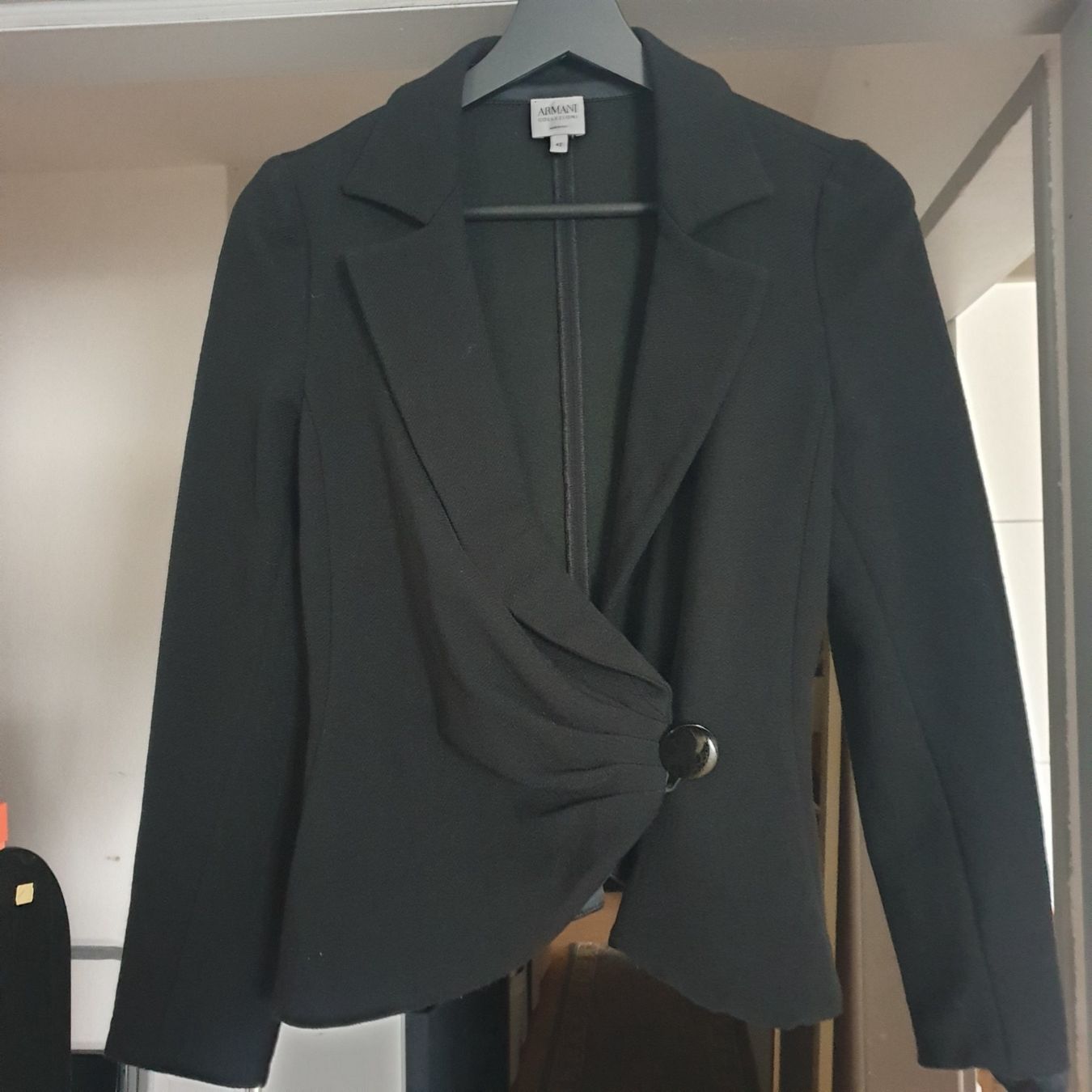 Armani Giacche: Armani schöner Blazer ital. Gr. 42 – Nuovo (secondo la descrizione) da Frenkendorf venduto da Chrigeli01
