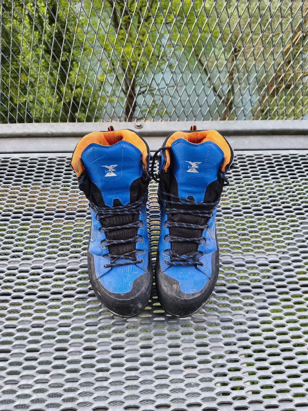 Decathlon Scarpe da uomo: Wanderschuhe Simond Alpinism Blue 45 – Usato da Zürich venduto da lar_2mzg