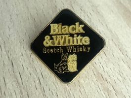 Pin Black & White Scotch Whisky