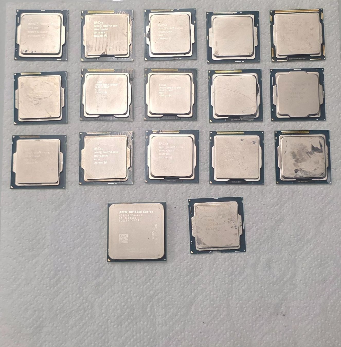 Intel PCs: INTEL CORE – Défectueux à Buchs SG par nefi022