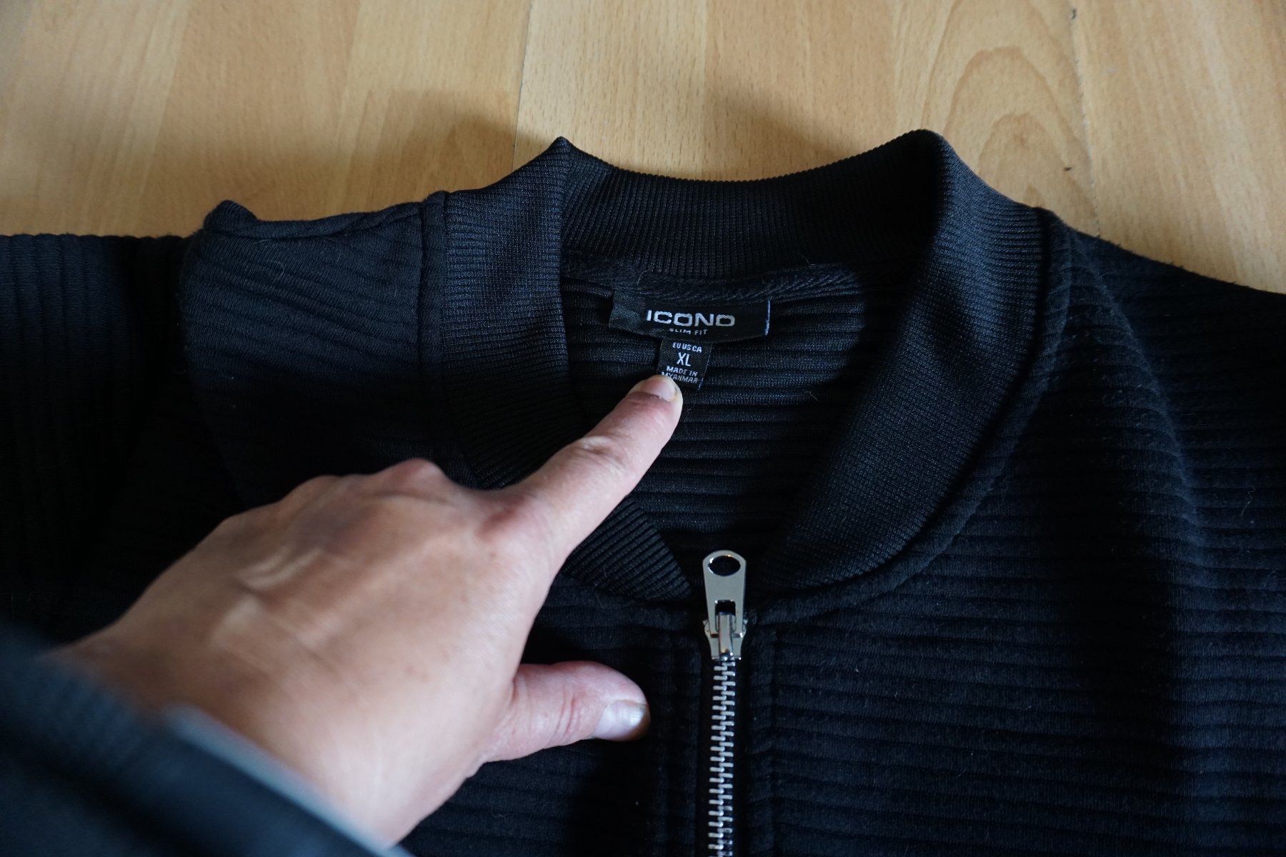 Giacche: Sweatjacke Gr.XL von Icono – Usato da Zürich venduto da einalemjena 5