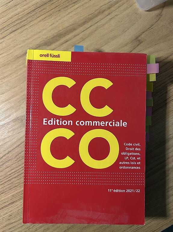 Livres: Code des obligations & civil – D'occasion à La Neuveville par biz_mn8c