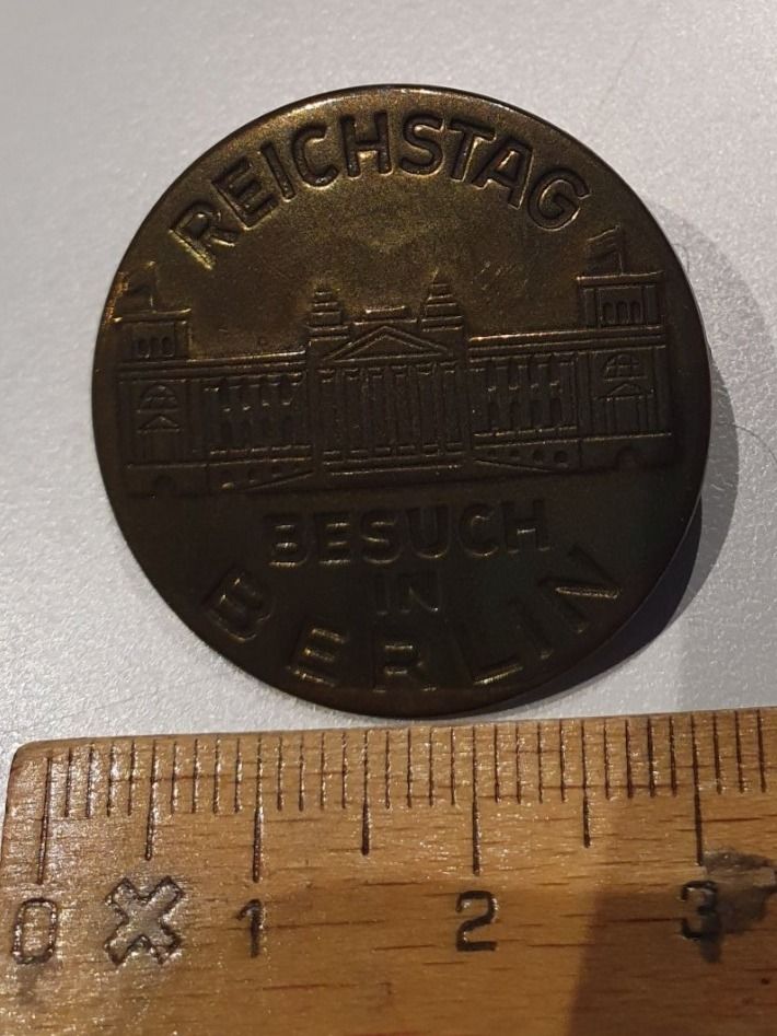Broschen & Nadeln: Brosche Reichstag Besuch Berlin – Gebraucht aus Heinrichswil von sabi2809 1