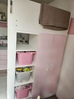 Hochbett mit Schreibtisch und Stauraum weiss/pink