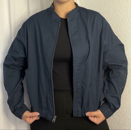 Dunkelblaue NILE Jacke