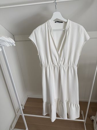 Zara Kleid, weiss, Gr. M, Sommerkleid, neuwertig & schick!